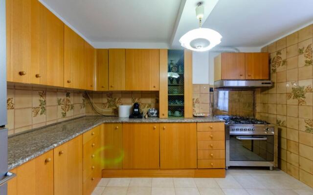 ALTIDO Sunny 2-bed flat near Aquarium