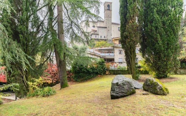 Residenza Al Vittoriale - by Host4U