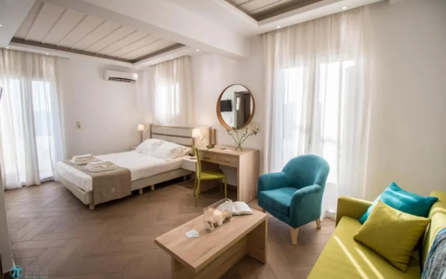 Polis of Naxos Stylish Suites