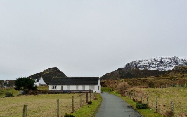 Gairloch View Holiday Cottages - 'kenmore' & 'anmara'