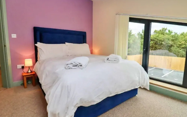 Holiday Home in Cotswolds With Hot Tub