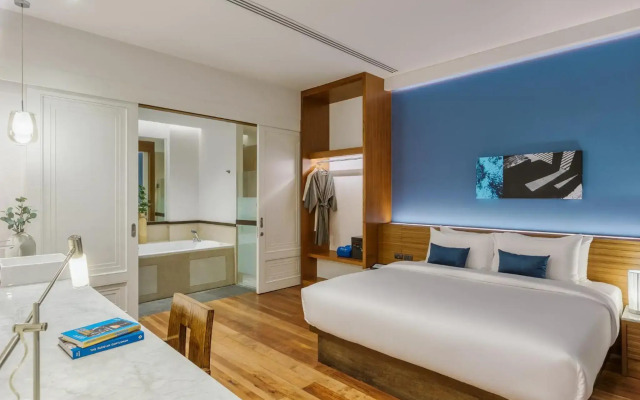 Relo' The Urban Escape