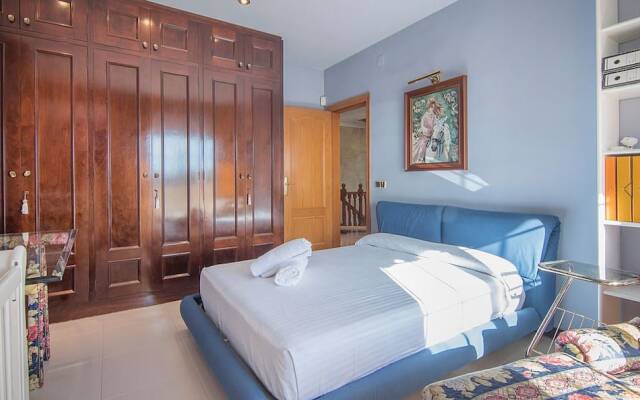 Gallery Villa 650M From The Beach(R81)