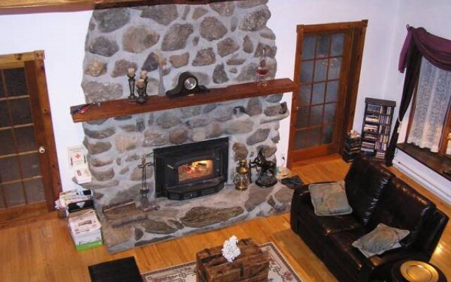 Ancestral Knowlton B&B