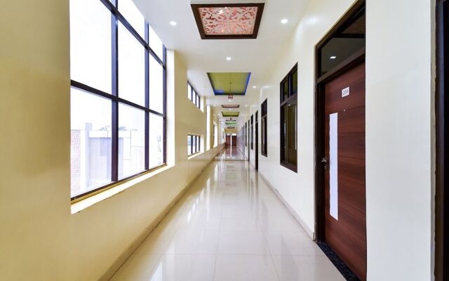 OYO 44607 Glorious Resort
