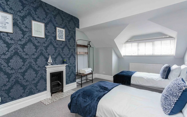 Orchard Lodge