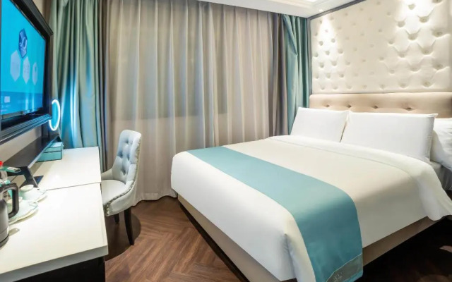 Xana Hotelle(Shenzhen futian shangmeilin subway station)