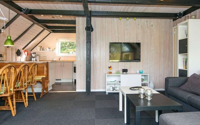 Tranquil Thatched Cottage on Romo-by Traum