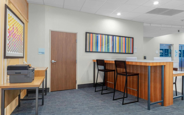 Holiday Inn Express & Suites Leander by IHG