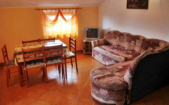 Apartments Avdi 315