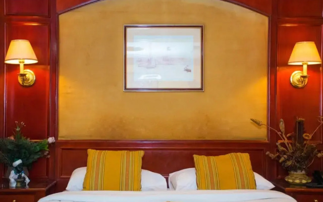 Shehrazad Nile Floating Hotel