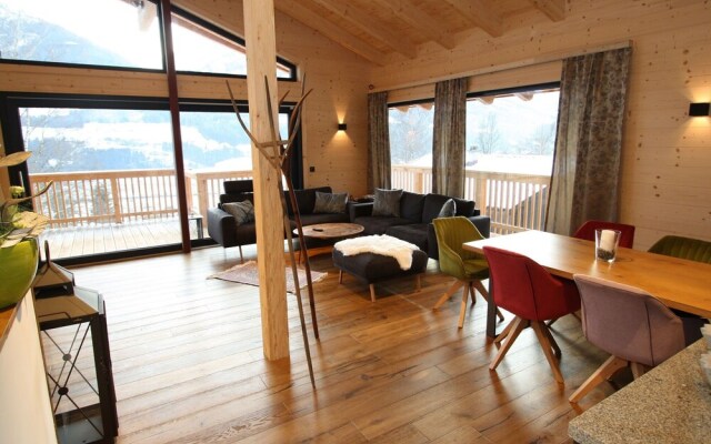 Gorgeous Chalet in Niedernsill with Garden