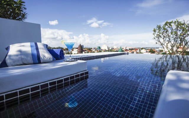 Patio Hotel & Urban Resort