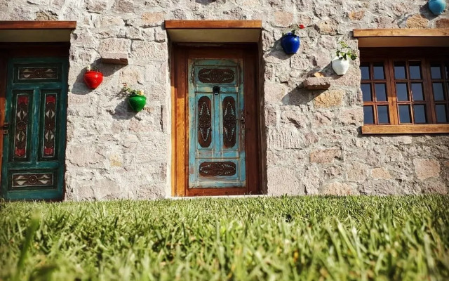 Gulnar Sultan Tas Konak