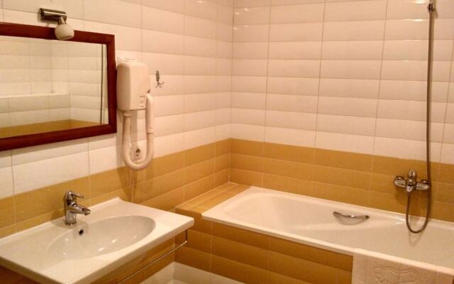 ZS Club Hotel