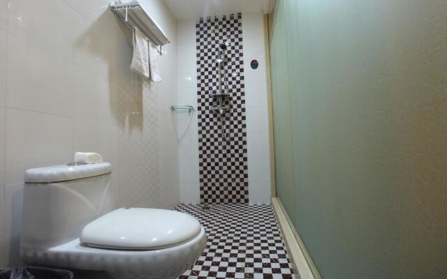 Qingdao Yixin Hotel