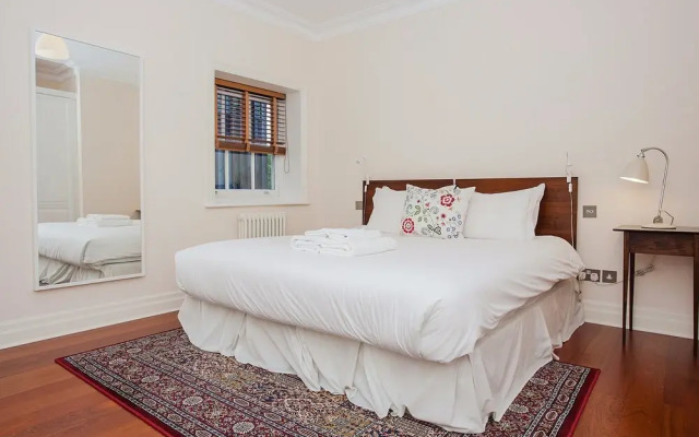 London Bridge Designer Flat