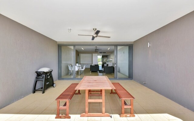 Waterfront Apartment 221
