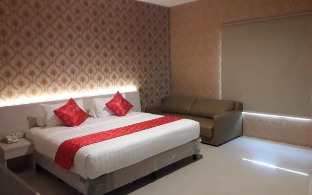 Fortune Front One Hotel Kendari