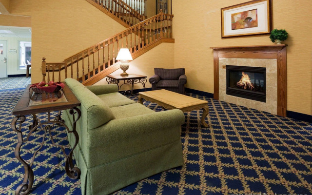 Holiday Inn Express Hotel & Suites St. Cloud by IHG