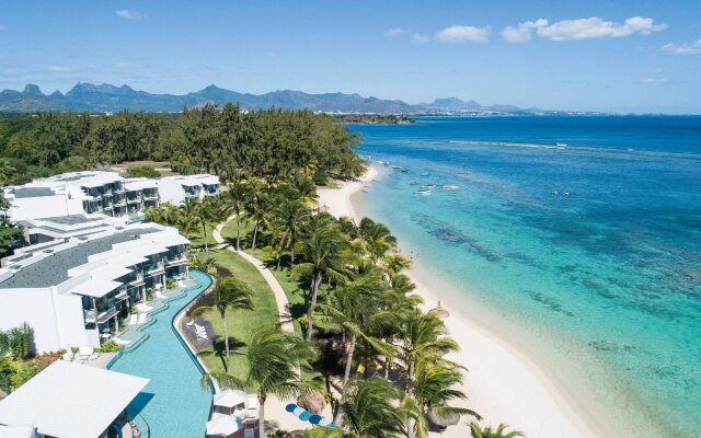 Victoria Beachcomber Resort & Spa