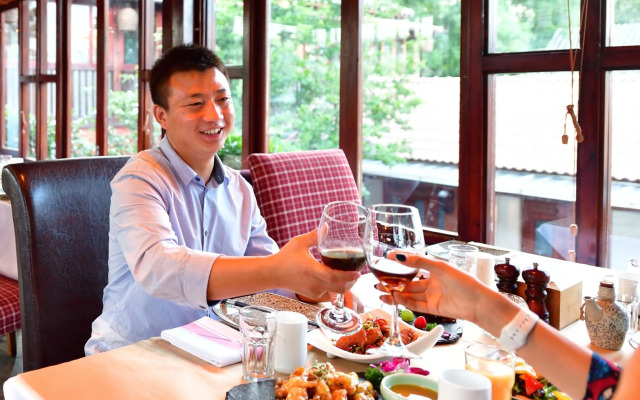 Jingshan Garden Hotel