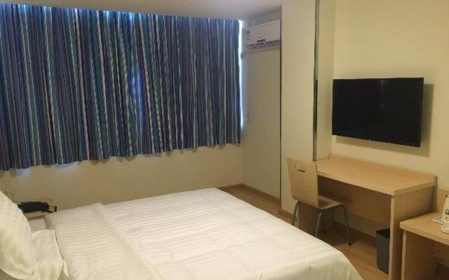 7Days Inn KaiFeng Railway Station