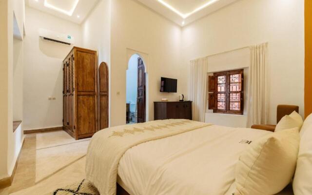 Riad NayaNour