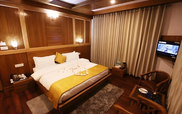 Hotel Monarch Residency