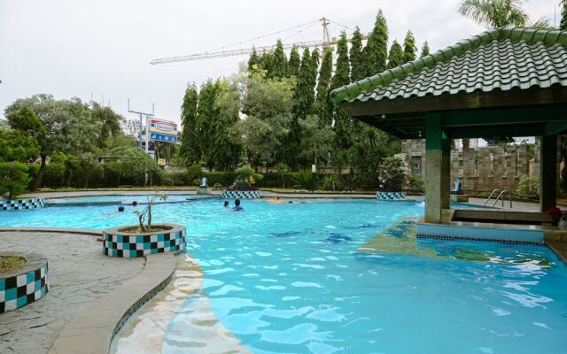 Best Location @ 3br Puri Garden Apartment by Travelio