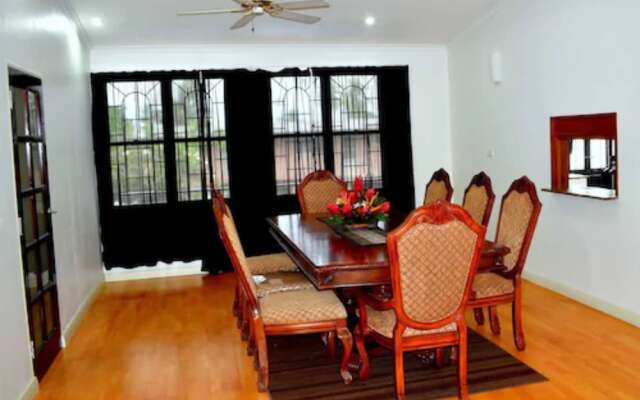 Hibiscus Tabua Villas