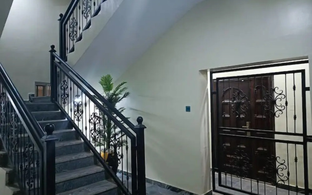 Amia Gold Luxury Apartment