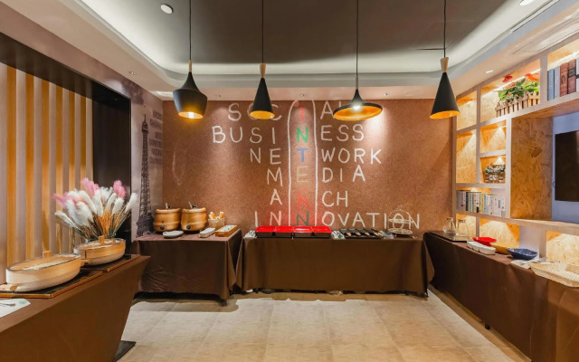 Ibis Hotel (Jinan Shandong Normal University Culture East Road Shop)
