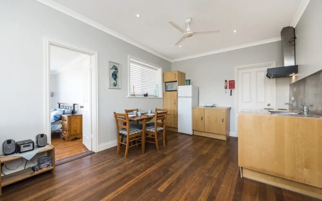 South Side - Feel the Breeze