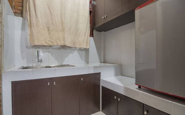Bengawan Residence 66 by RedDoorz