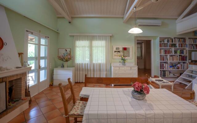 Beautiful mini eco farmhouse