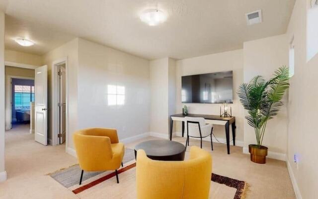 Blue Sky 3 Bedroom Townhouse