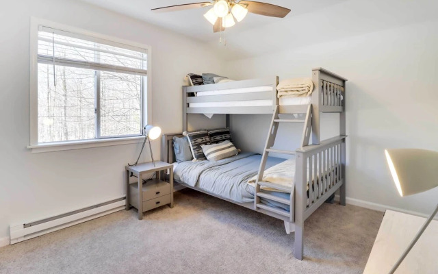 Modern Tobyhanna Home Near Lake Carobeth!