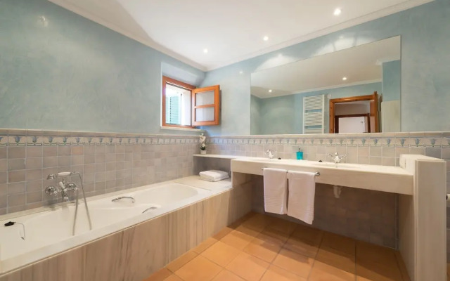 Circe in Fornalutx With 4 Bedrooms and 4 Bathrooms
