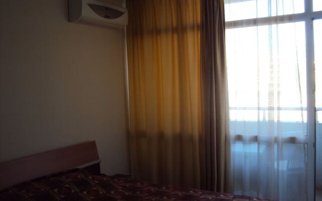 Sun City Apartments