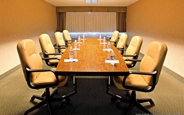 Quality Inn & Suites Altoona