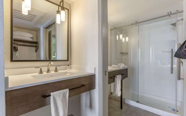 Windmill Suites Surprise - Phoenix, an Ascend Collection Hotel