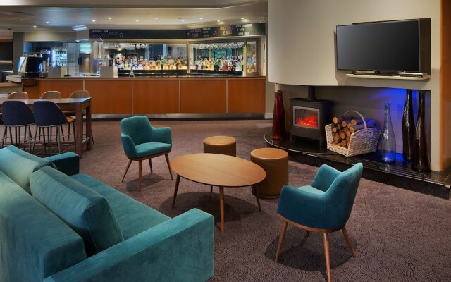 DoubleTree by Hilton Manchester Airport