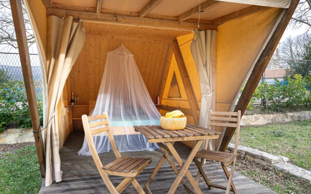 French Nateko Glamping Tent