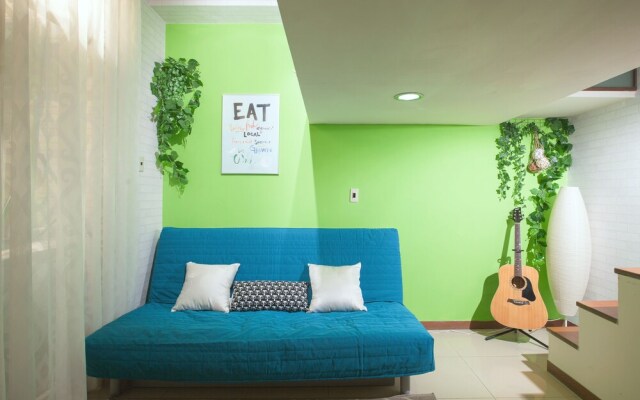 Ximending Florid House