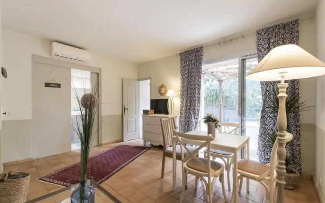 Mesmerising Holiday Home in Gassin With Swimming Pool