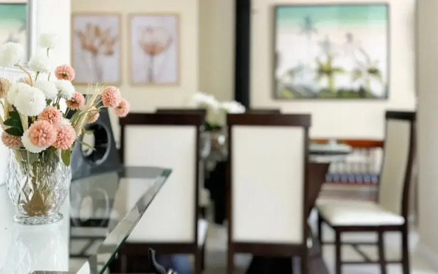 Cobertura com Piscina na praia de Bombas