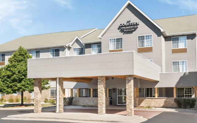 Country Inn & Suites by Radisson, Romeoville, IL