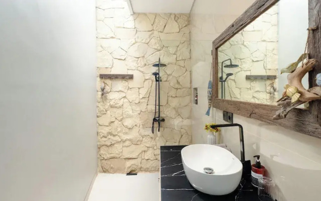 Villa Lange 2 by Villa Finder