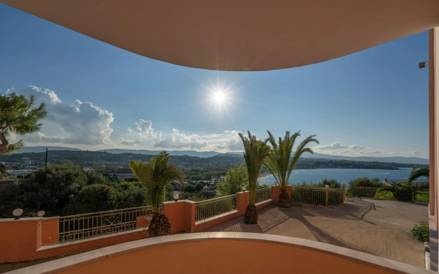 Balcony Hotel - Adults Only